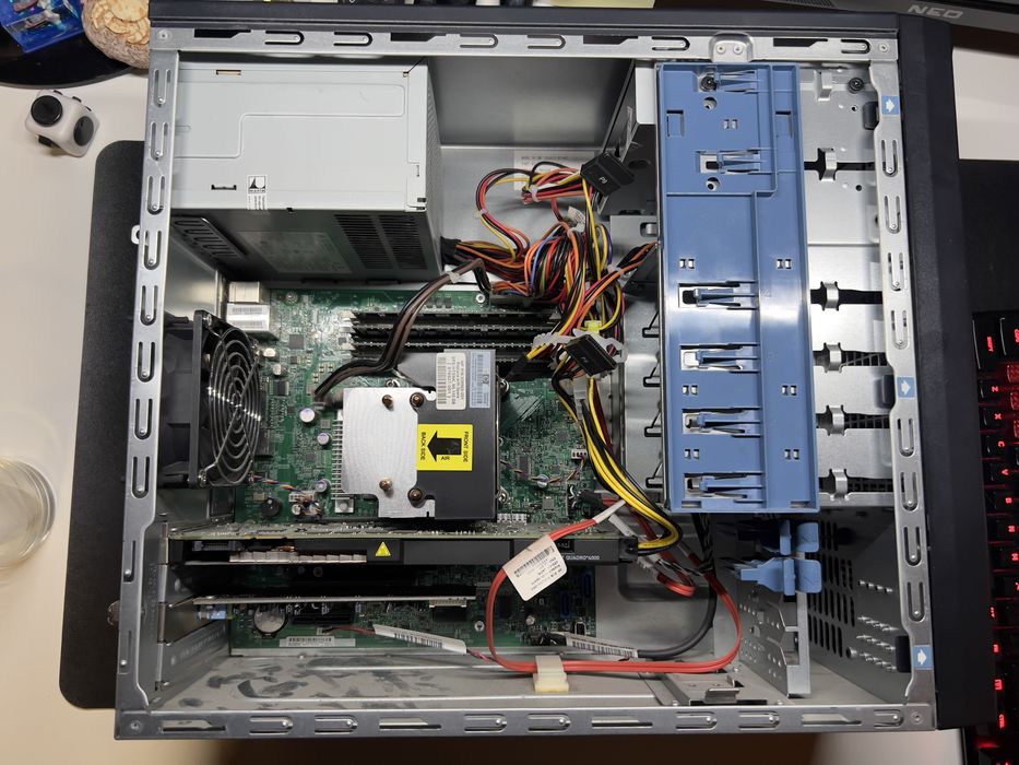 HP Proliant ML 110 G6 сървър