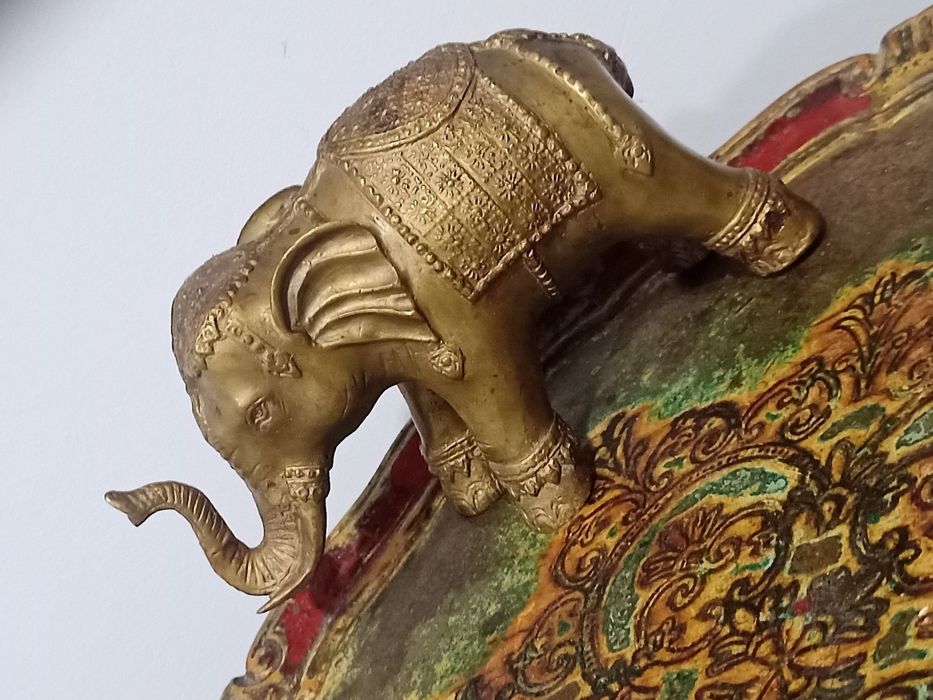 Масивна Месингова Статуетка „Церемониален Слон“ – 1 кг Късмет и Стил