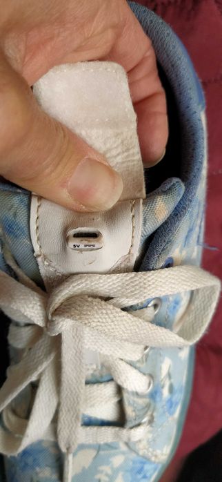 Geox светещи сникърси