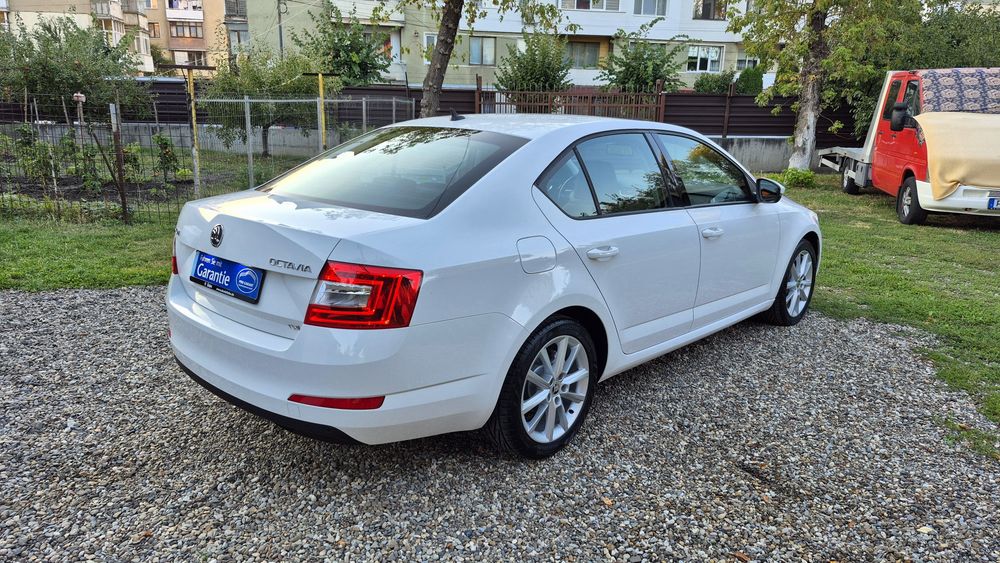SKODA Octavia 2013 — imagine 3