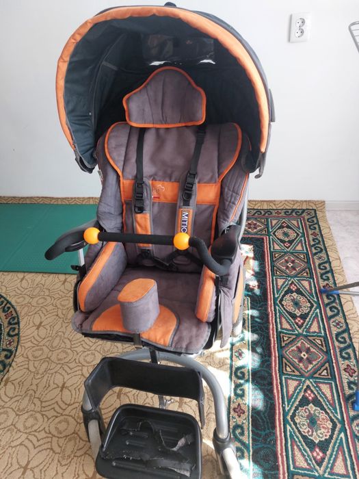 Коляска детская инвалидная