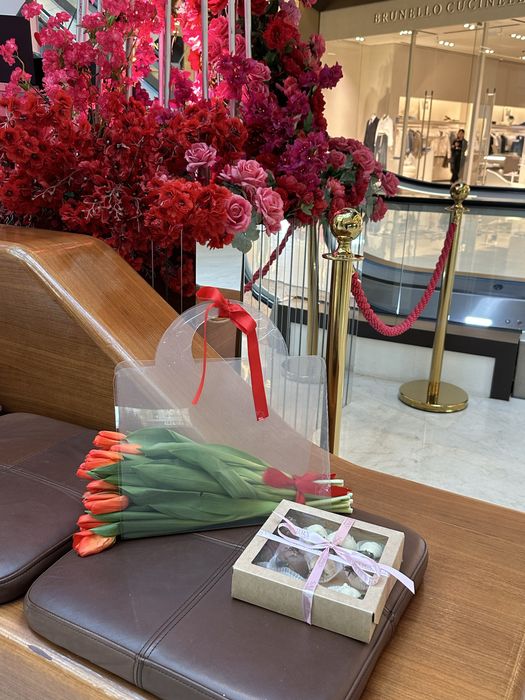 Тюльпаны оптом на 8 марта Алматы