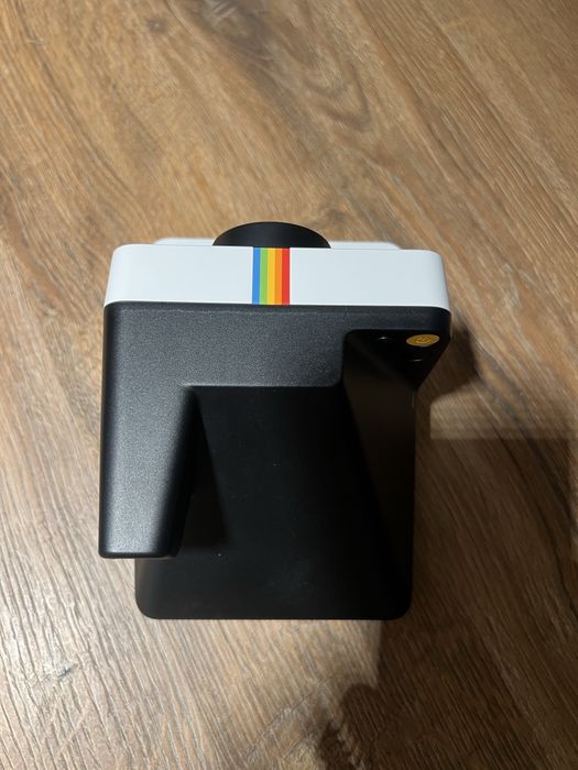 Фотоапарат Polarid now