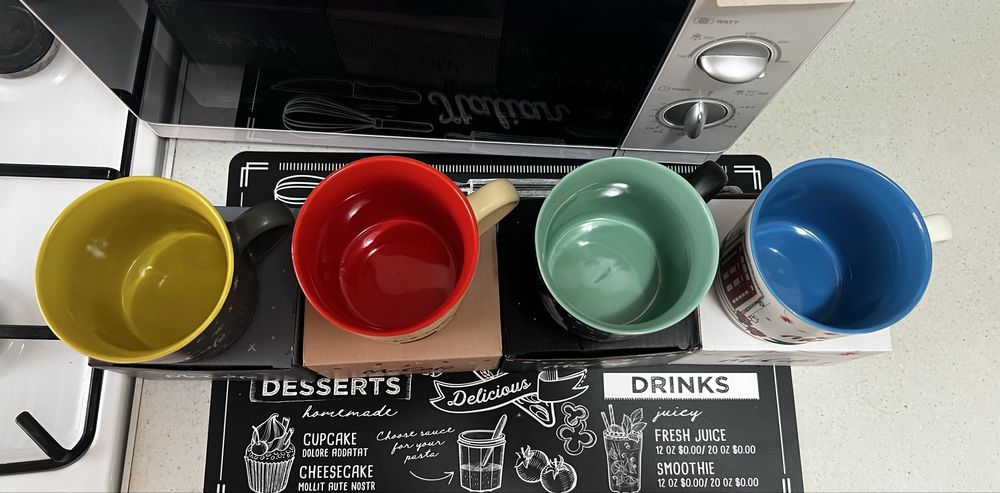 Set cani MC Donald 40 lei/set