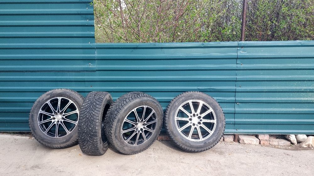 Зимняя резина с дисками 225/60 R17