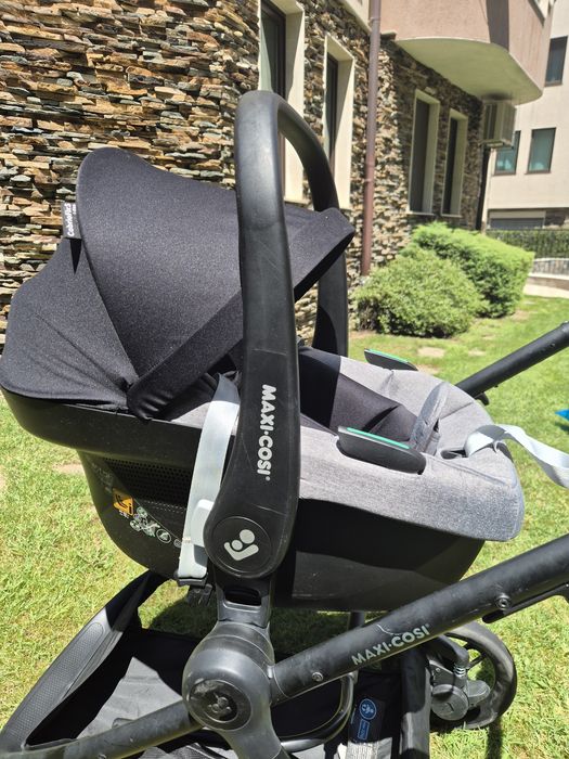 Детска количка Maxi cosi Zelia S 3 в 1, база  за кола Maxi Cosi Familyfix2, бебешки термочанти, памперси размер 2 и 3