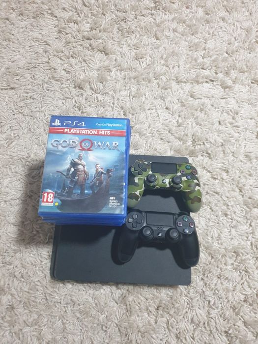 Playstation 4 pro 1Tb cu 10 jocuri