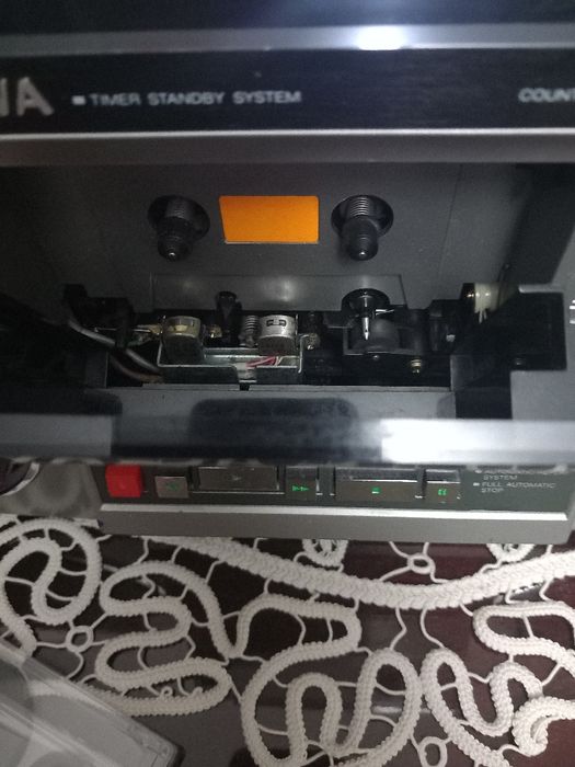 Radiocasetofon Aiwa CS-600 E, schimb