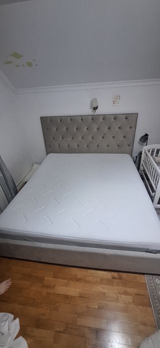 Saltea cu memorie 180/200 cm