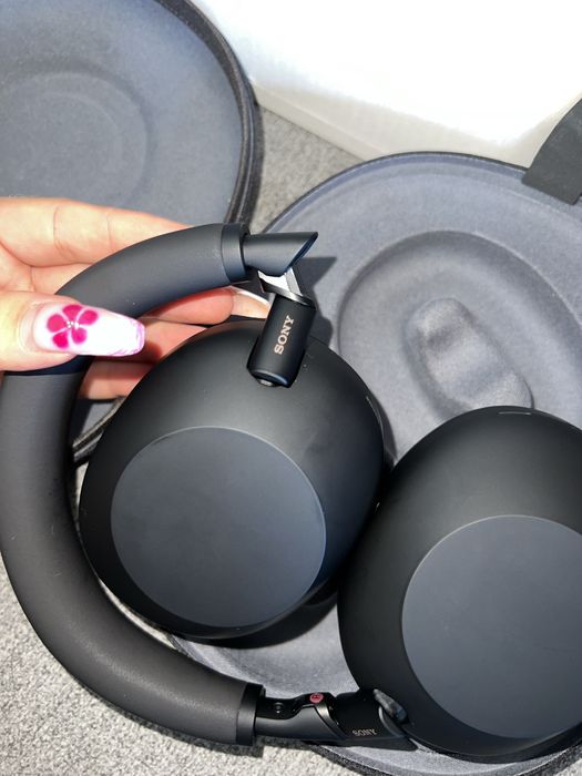 Слушалки Sony WH-1000XM6