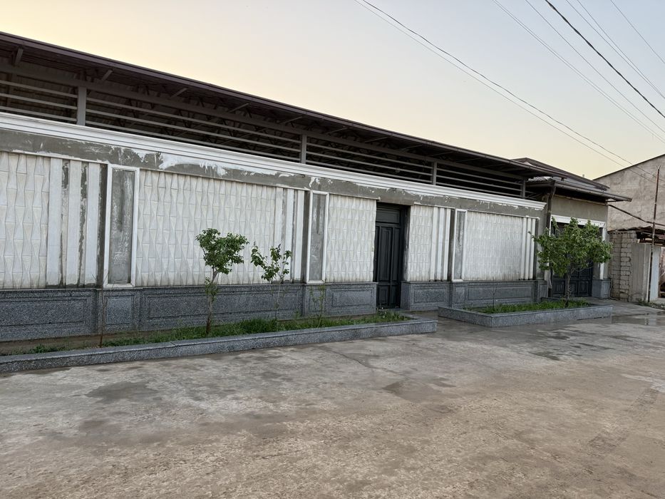 Uy sotiladi uch qahramonda obod mahalla 6,5 sotok