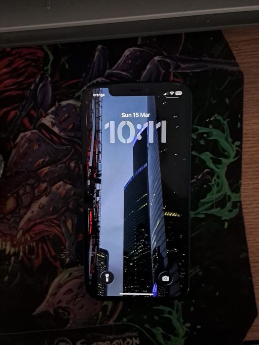 vand iphone 12 black