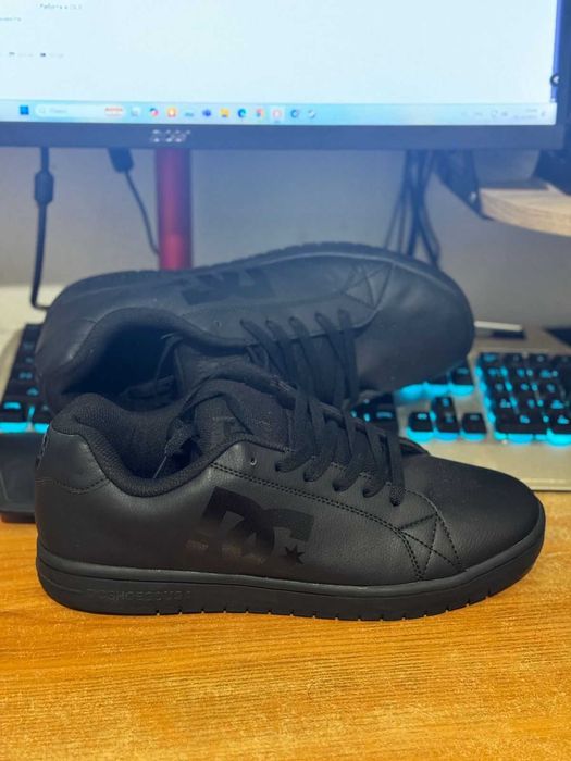 ПРОДАМ DC Shoes 45 размер (Новые)