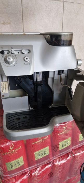 Кафемашини саеко 6 броя.