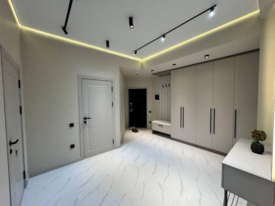 Продаётся 4х комнатная квартира по адресу Согдиана заходи и живи