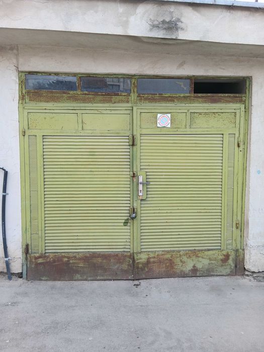 Продава се Гараж / Паркомясто в Шумен, Център - 25 кв.м за 4590 €/кв.м - Снимка #1