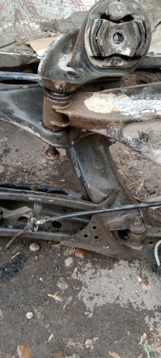 Балка Мерседес 210й