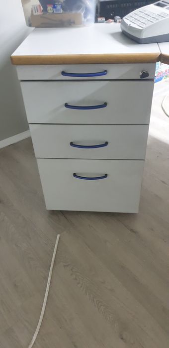 Birou utilizat fara defecte