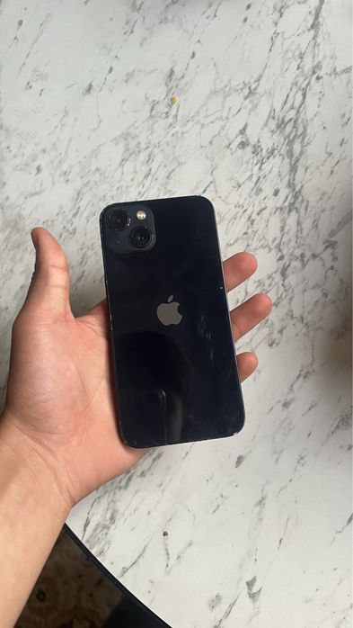 Продам Iphone 13