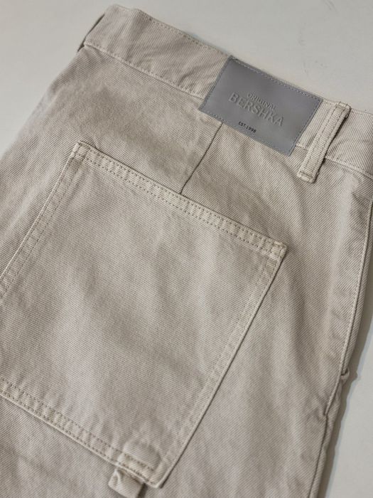 BERSHKA размер 46