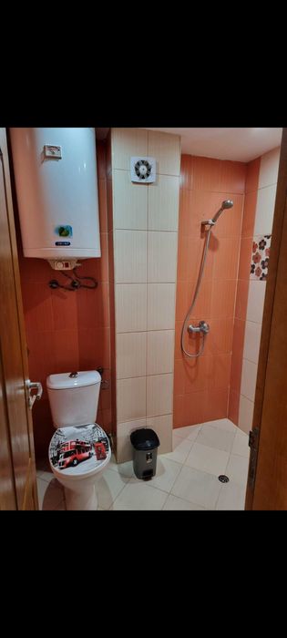 Дава се под наем Тристаен апартамент в Разград, Център - 95 кв.м за 348.84 € - Снимка #14