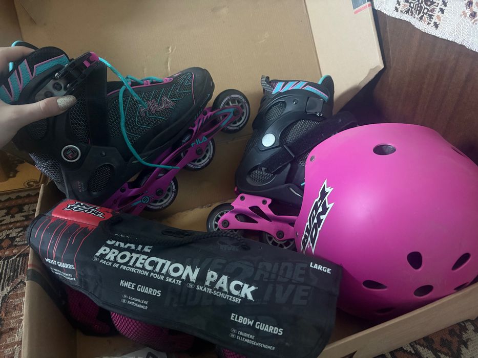 Ролери Fila - регулируеми 39-41 номер с подарък каска и аксесоари