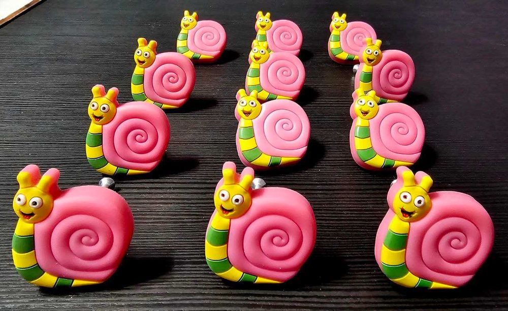 НОВИ Детски дръжки за шкафове - комплект 12 броя розови охлювчета