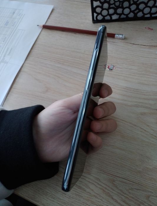 Samsung s10+ 5g holati yahshi 256