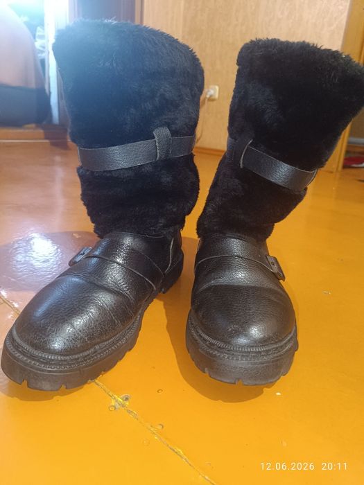 Продам срочно унты