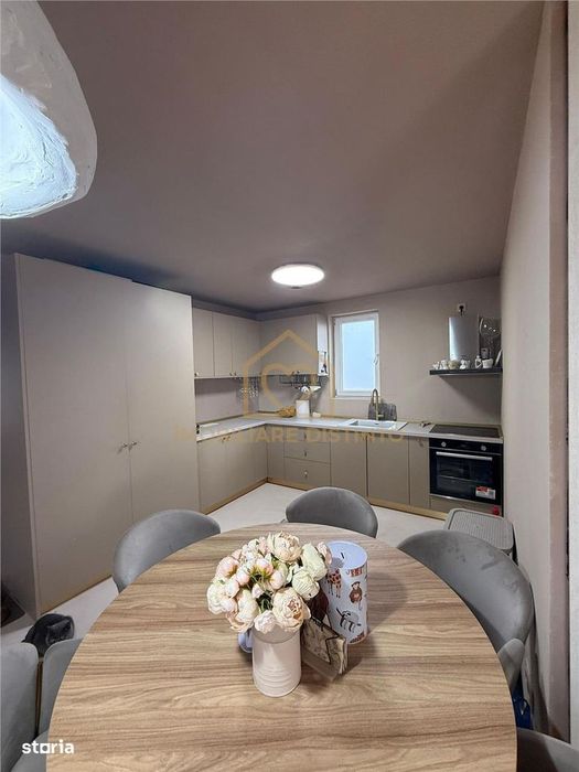 Casa deosebita cu 3 camere 7,5 ari