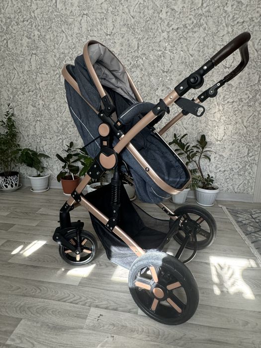 Продам коляску и машину