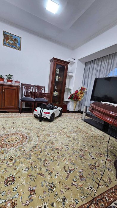 Сотилади 3/9/9 Миробод