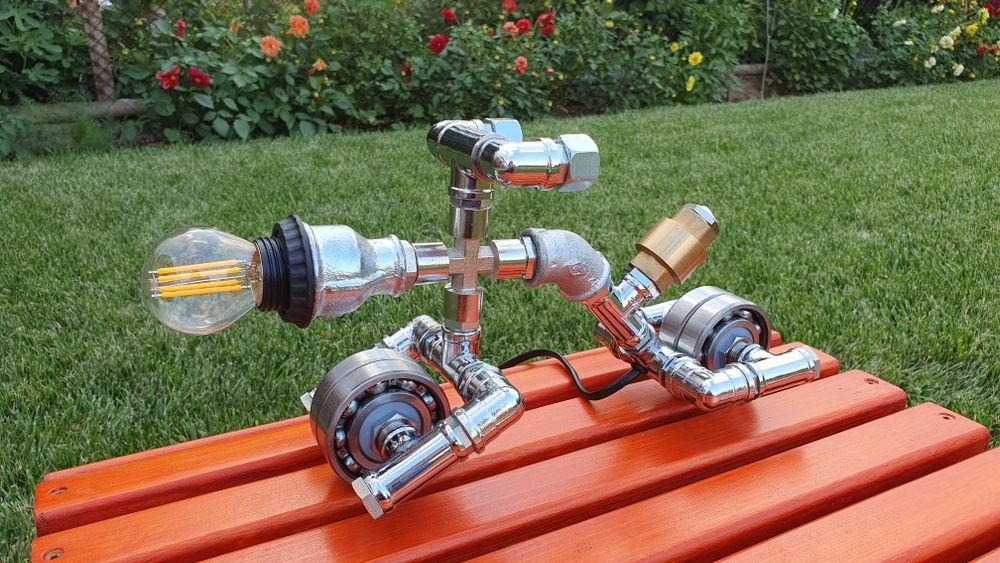 Бутикова настолна / нощта лампа -ЧОПЪР/МОТОР