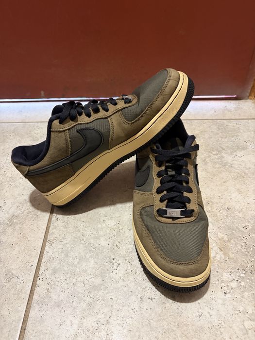 Nike air force 1 x undefeated