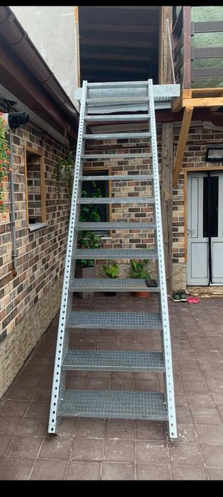 Scări zincate galvanizate