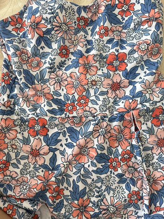 Слитный купальник