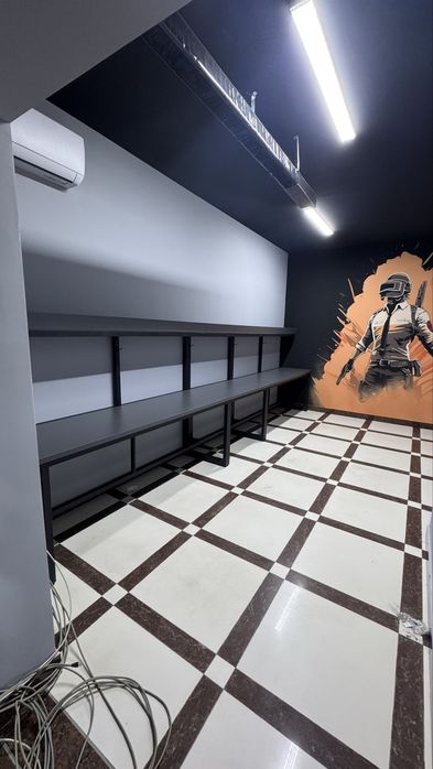 Стол для компьютерных клубов. Gamme club uchun mebellar. Stol