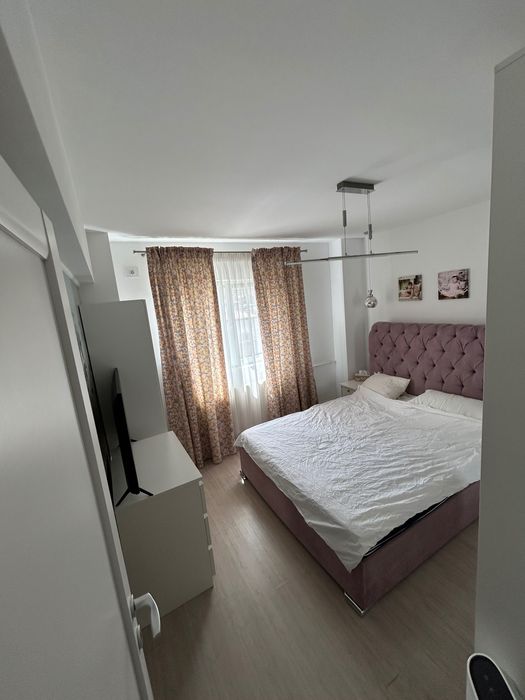 Apartament 2 dormitoare/ zona Dorobanților/ renovat&mobilat / an 1984 / orientare Sud / liniste