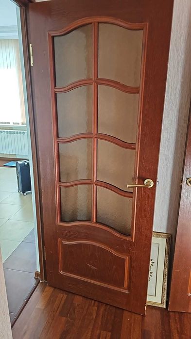 продам двери б/у