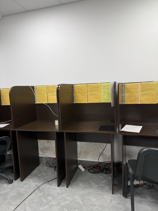 Продаем столы офисные