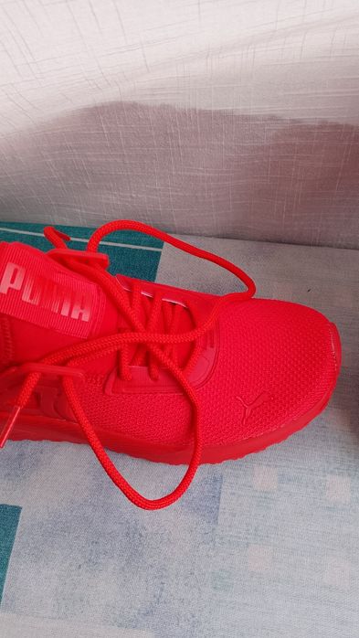 Маратонки PUMA,олекотени,летни