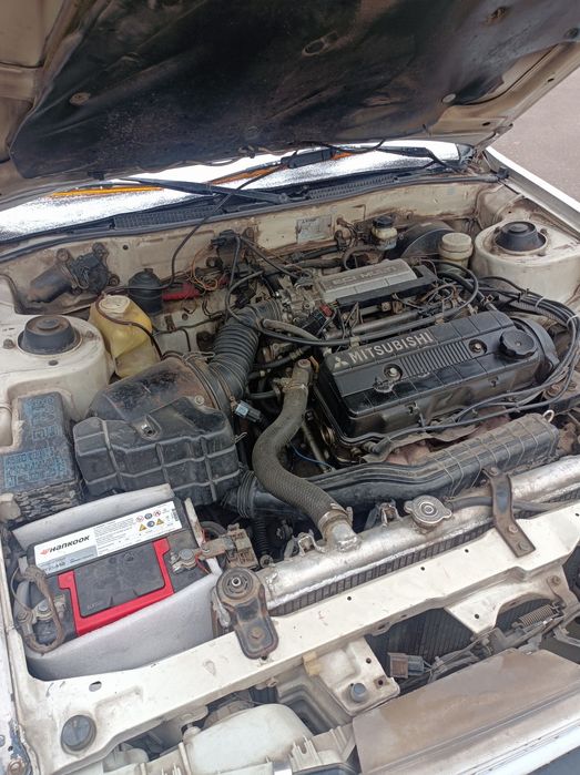 Продам Mitsubishi Galant 89