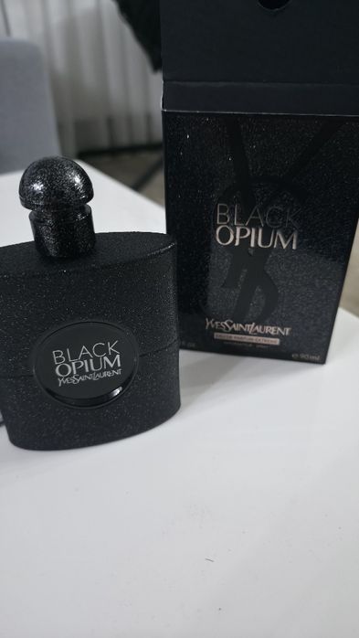 Black Opium  YvesSaint Laurent