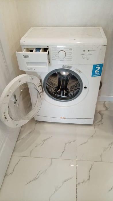 Продаю стиралную машину