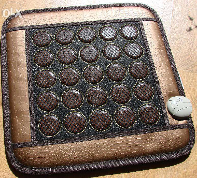 Saltea cu pietre de jad sau turmalina