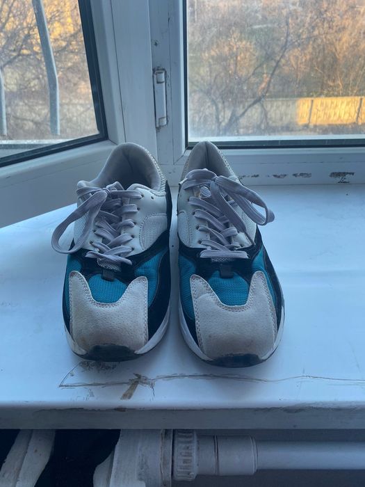 Продам кроссовки