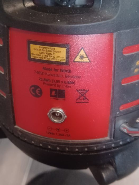 Nivela laser wurth MLL08 un instrument profesional  de măsurare și aliniere pentru construcții și amenajări interioare