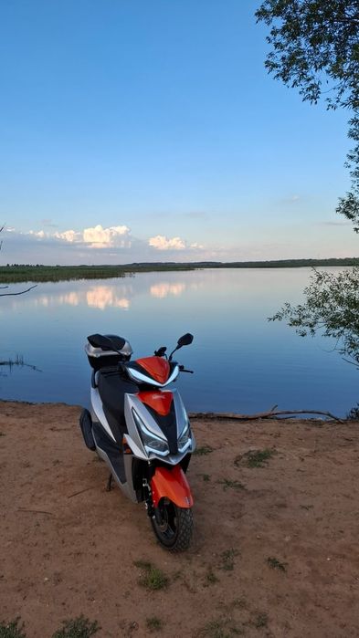 Скутер м8 150 кубов