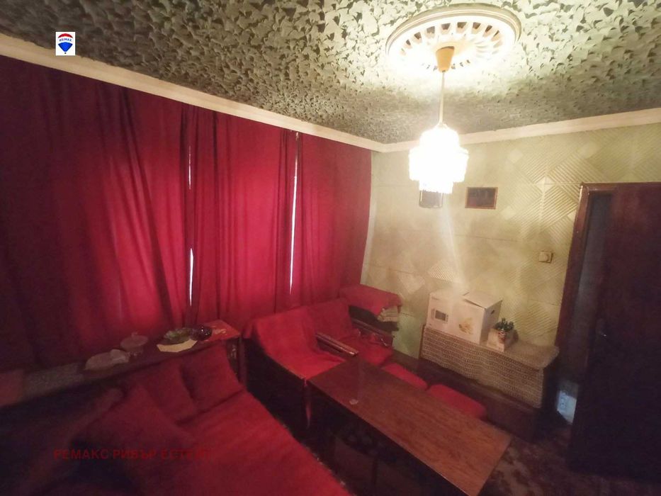 Продава се Двустаен апартамент в Русе, Родина 2 - 61 кв.м за 933 €/кв.м - Снимка #5