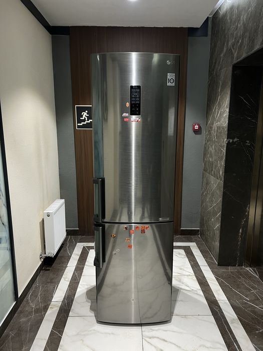 LG холодильник с гарантии